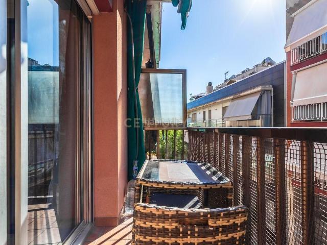 Apartamento en venta en Sant Joan Despí, Centre. Vive en el corazón de Sant Joan Despí comodidad y todos los servicios a un paso. Apartamentos Sant Joan.