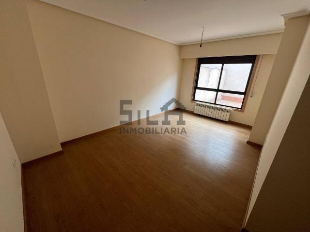 Apartamento en Venta en San Cibrao das Viñas