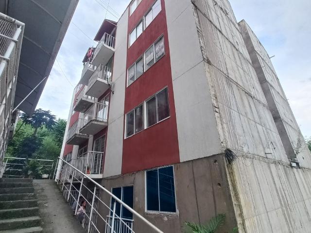 Apartamento En Venta En San Gil En Miradores De La Ceiba V411266