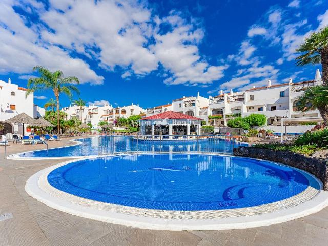 Apartamento en venta en San Miguel de Abona, Golf del Sur Amarilla Golf. Amplio apartamento en planta baja con jardín en Fairways Club, Amarilla Golf. Apartamentos San Miguel de.