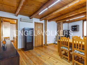 Apartamento en venta en Sabadell, Covadonga. Bajo encantador en zona de Covadonga. Apartamentos.