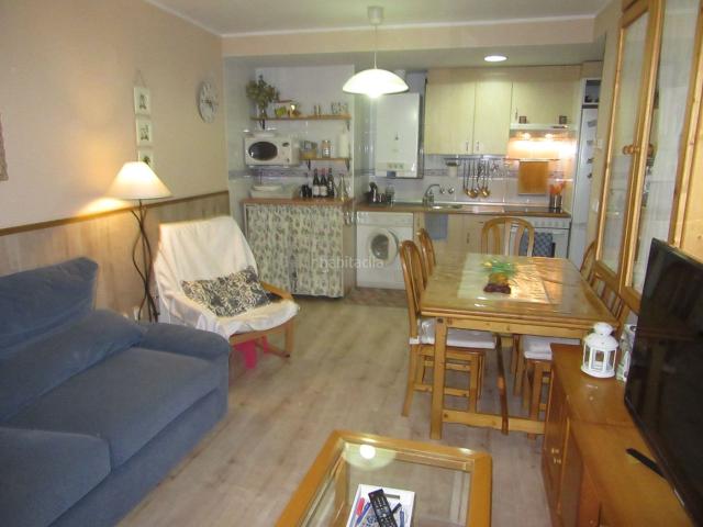 Apartamento en venta en Sabiñánigo, Sardas Puente de Sabiñánigo. SABIÑÁNIGO. APARTAMENTO. 2 DORMITORIOS. GARAJE. TRASTERO. ECONÓMICO. TERRAZA. BUENAS VISTAS. IMPECABLE. Apartamentos.