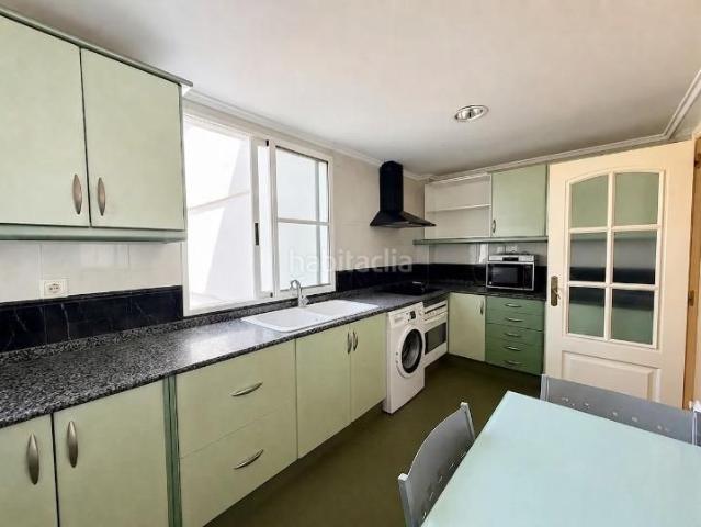Apartamento en venta en Sagunt, Centro puerto. A 2 min a pie del Banco Santander de la Av. 9 d?Octubre. Apartamentos.