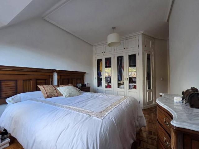 Apartamento en Venta en Salesas Foncalada Campoamor