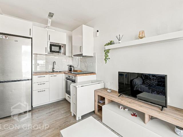 Apartamento en venta en Segur de Calafell, Segur Platja Costa Dorada. Apartamento Totalmente Reformado con Balcón y Vistas Despejadas. Apartamentos Segur de.