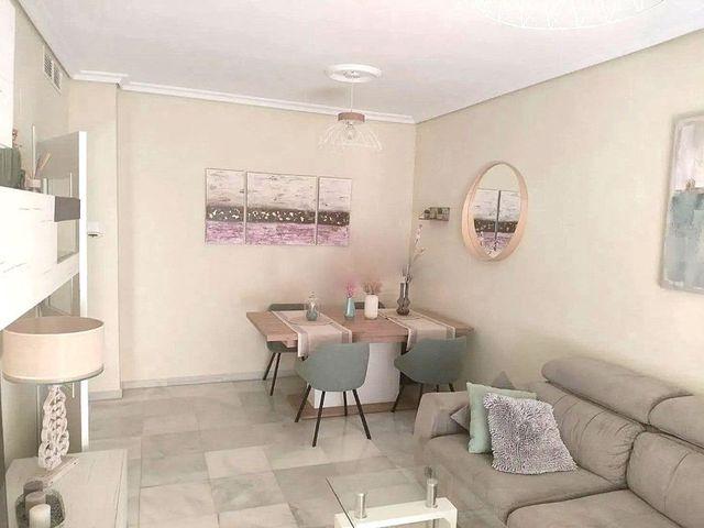 Apartamento en venta en Sevilla, Sevilla