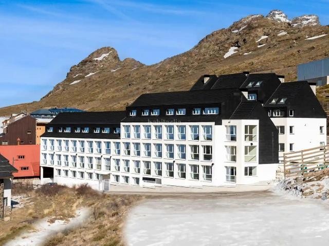 Apartamento en venta en Sierra Nevada, Zona alta. Promoción de 20 estudios y apartamentos en Sierra Nevada. Apartamentos Sierra.