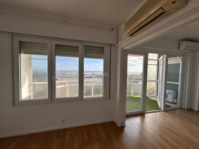 Apartamento en venta en Sitges, Les Botigues de Sitges Costa Dorada. Descubre este acogedor piso listo para entrar a vivir, en Sitges!. Apartamentos.
