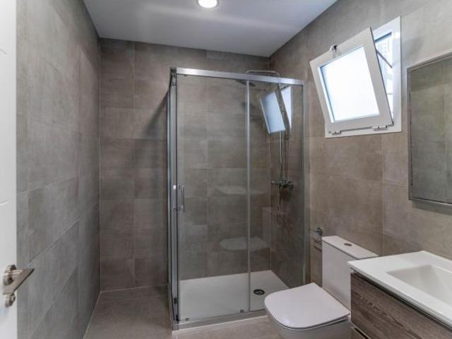 Apartamento en zona céntrica con plaza de parking y amplia terraza