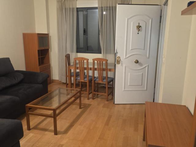 APARTAMENTO EN ALQUILER