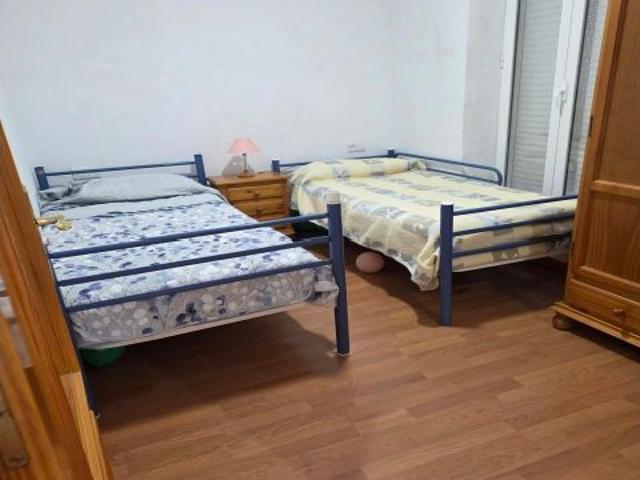 APARTAMENTO EN ALQUILER TEMPORAL EN EL CENTRO DE LOS ALCÁZARES