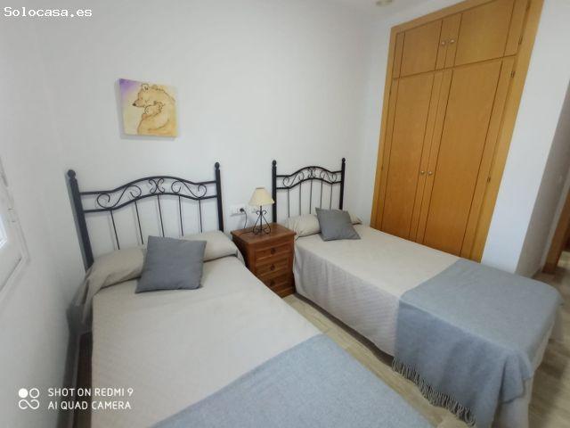 APARTAMENTO EN ALQUILER TEMPO0RADA ESCOLAR EN LA BARROSA