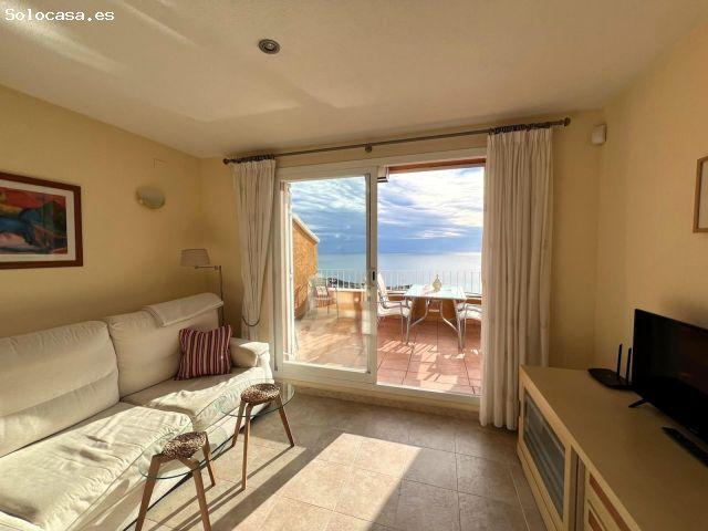 APARTAMENTO EN ALQUILER ANUAL EN ZONA TRANQUILA CON ESPECTACULARES VISTAS AL MAR