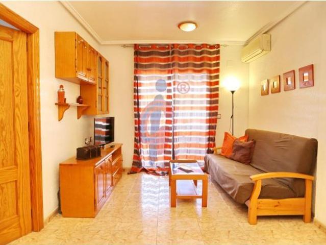 ¡Apartamento en alquiler anual en Plaza Porticada! Guardamar del Segura