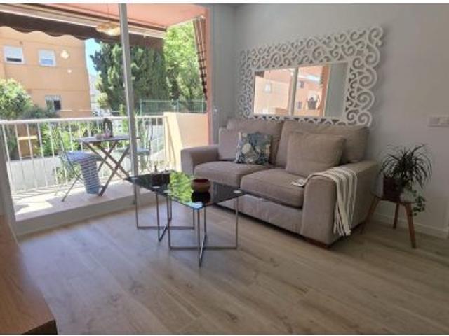Apartamento en Alquiler en Torremolinos, Málaga