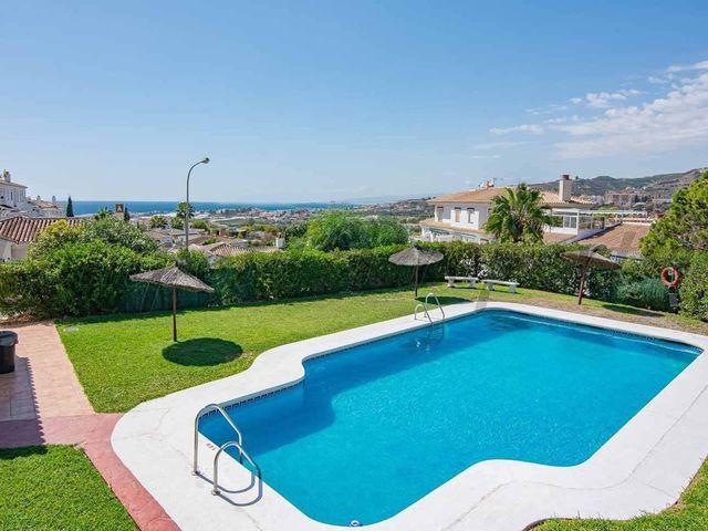 Apartamento en alquiler en Torrox Park, Málaga Costa del Sol