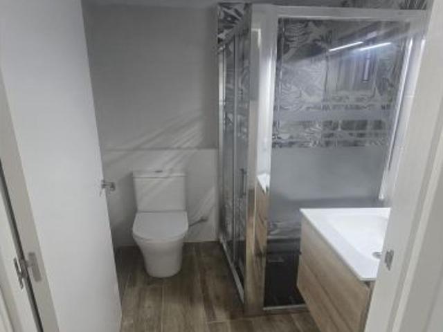 Apartamento en Alquiler en Valencia de las Torres, Valencia