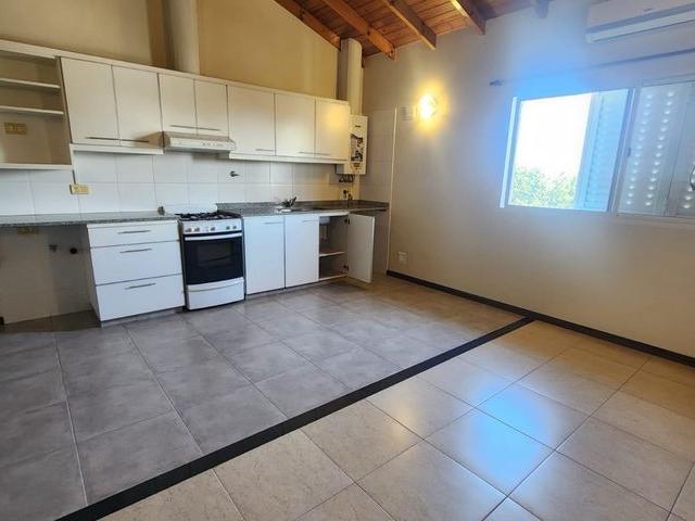 Apartamento en alquiler en Victoria