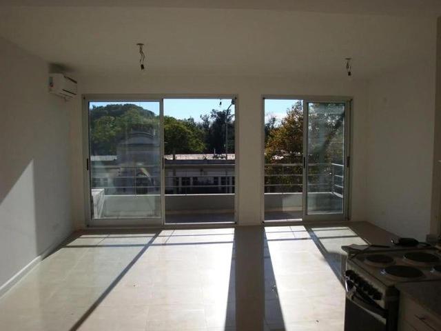 Apartamento en alquiler en Villa del Parque