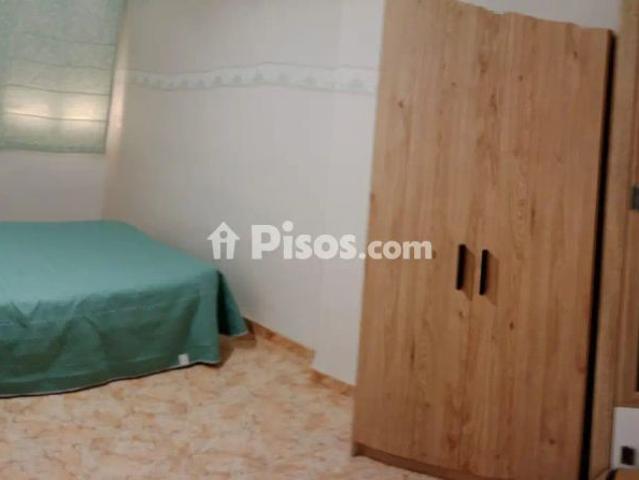 Apartamento en alquiler en A Muy Pocos Metros de La Plaza de Costitución
