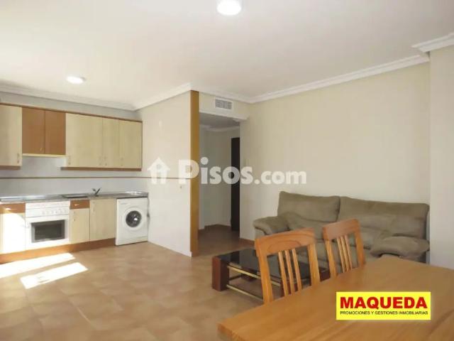 Apartamento en alquiler en Avenida de Madrid, cerca de Calle de San Sebastián