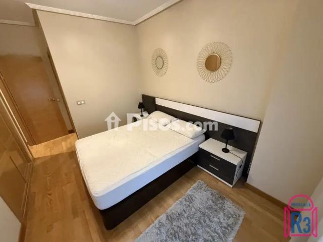 Apartamento en alquiler en Avenida de Álvaro López Núñez