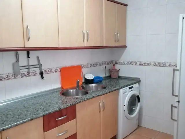 Apartamento en alquiler en Avenida de Poniente, cerca de Calle Real de Motril