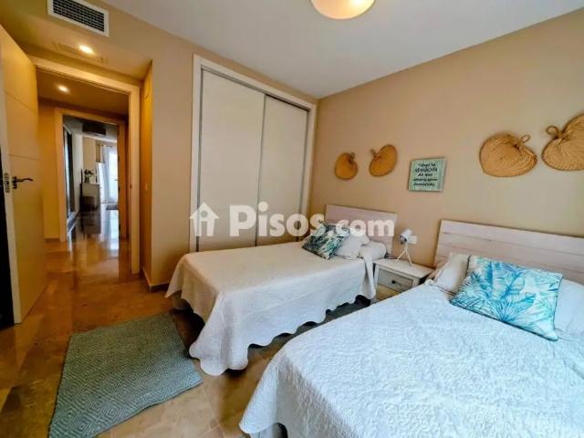 Apartamento en alquiler en Avenida del Golf