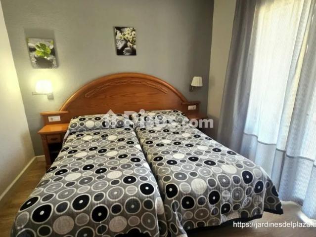 Apartamento en alquiler en Avenida del Papa Luna, 154