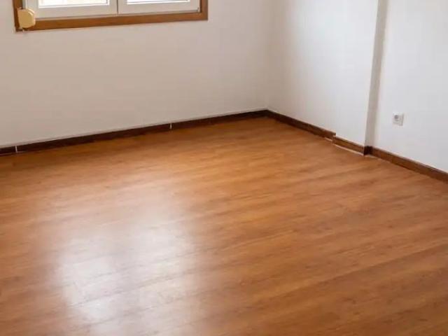 Apartamento en alquiler en Avenida Val Miñor 47