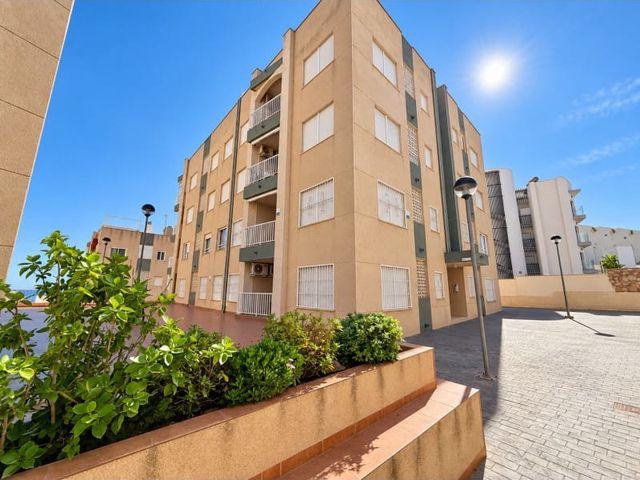 Apartamento en alquiler en Cabo Cervera, Alicante