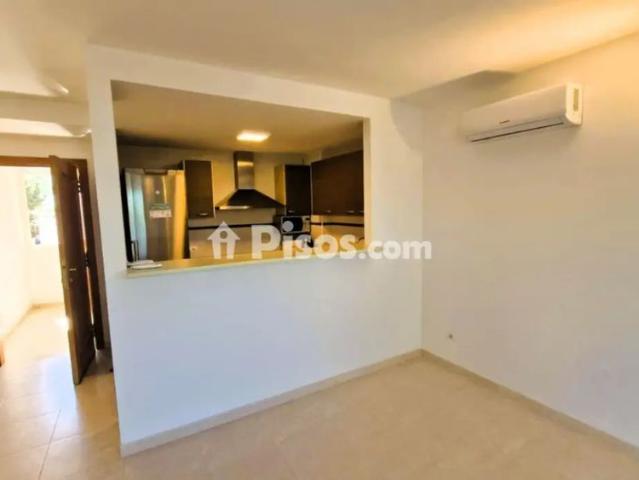 Apartamento en alquiler en Cala Llombards