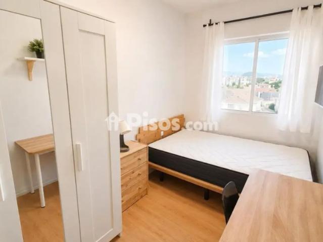 Apartamento en alquiler en Calle Virgen de la Consolación