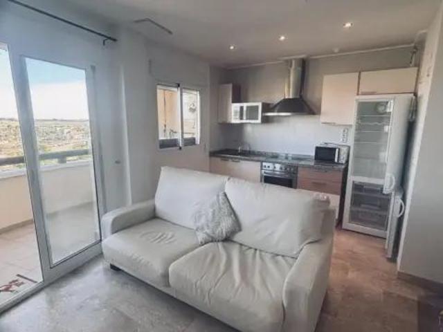Apartamento en alquiler en Calle Alcacil, 66