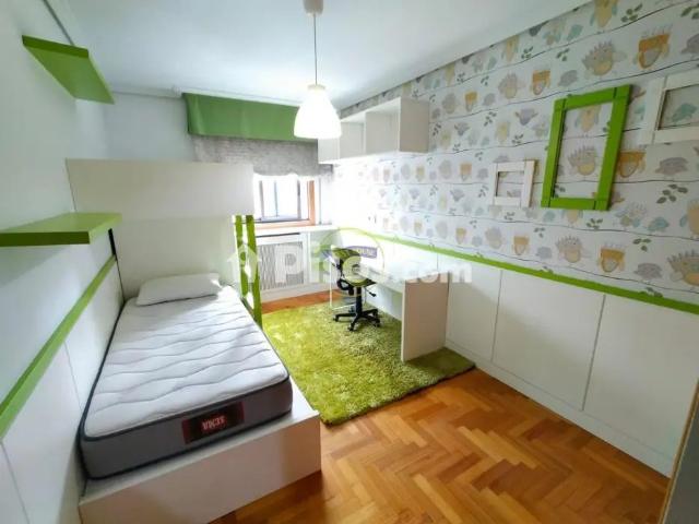 Apartamento en alquiler en Calle Aragón, cerca de Calle de Bailén