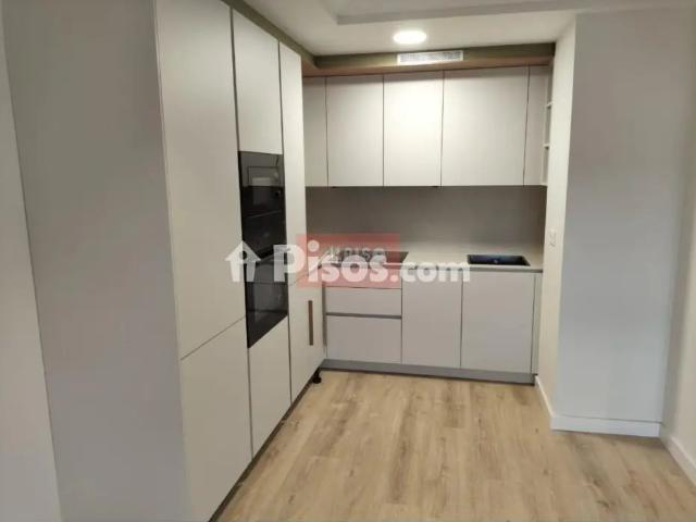 Apartamento en alquiler en Calle Bedoya