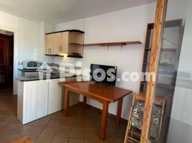 Apartamento en alquiler en Calle C. Zenete, 35