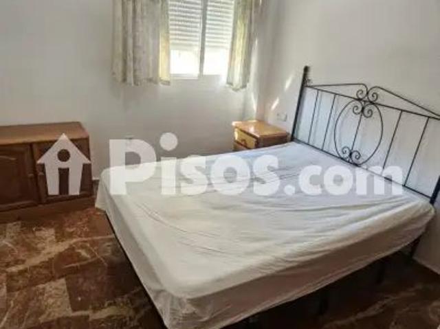 Apartamento en alquiler en Calle Cardenal Marcelo Spínola