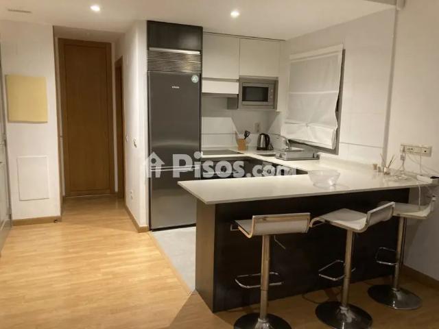 Apartamento en alquiler en Calle de Armengual de La Mota, 32