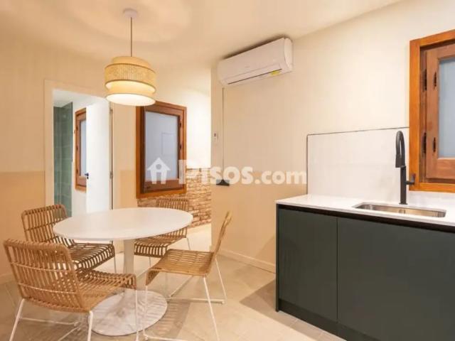 Apartamento en alquiler en Calle de Félix Valverde Lillo, 14