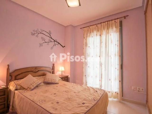 Apartamento en alquiler en Calle de la Bahía, cerca de Carrer Toledo