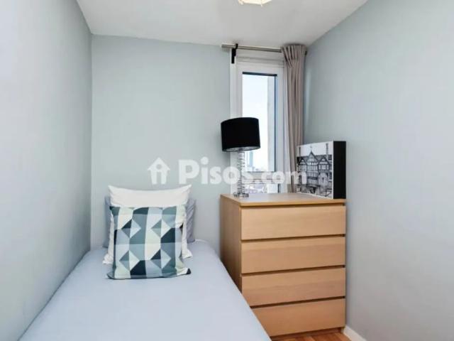 Apartamento en alquiler en Calle de la Condesa Mencía, 11, cerca de Calle del Río Rudrón