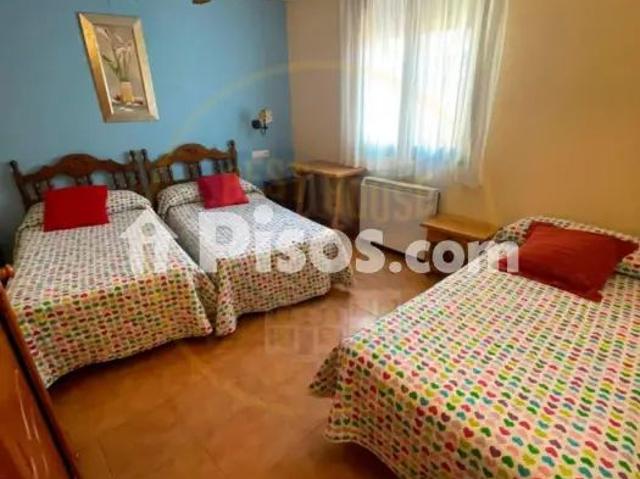 Apartamento en alquiler en Calle de la Iglesia, cerca de Calle Eras Altas