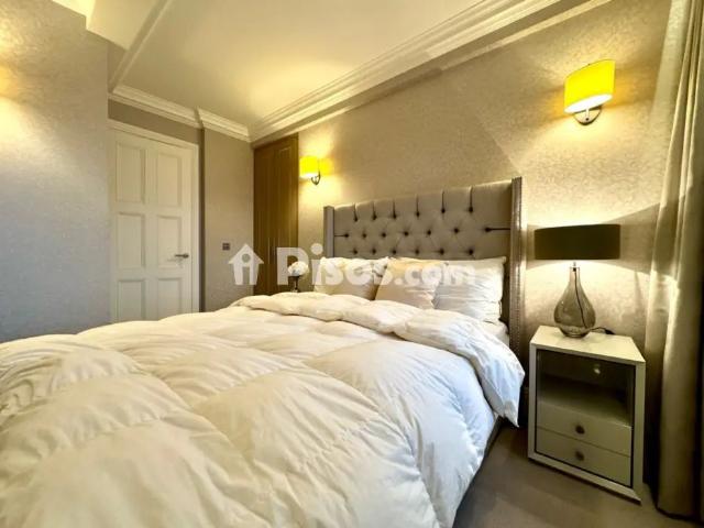 Apartamento en alquiler en Calle de la Mina, 39