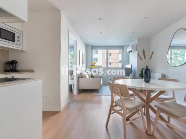Apartamento en alquiler en Calle de Londres, cerca de Calle de Francisco Navacerrada