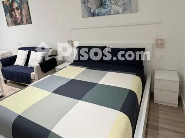 Apartamento en alquiler en Calle de María Teresa, 11