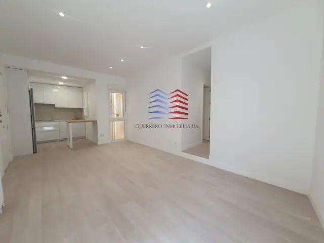 Apartamento en alquiler en Calle de Narváez