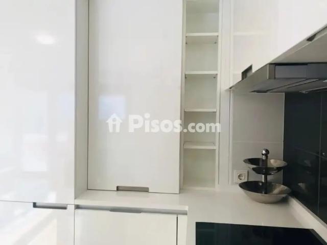 Apartamento en alquiler en Calle de Nuestra Señora de Rocamador, 4