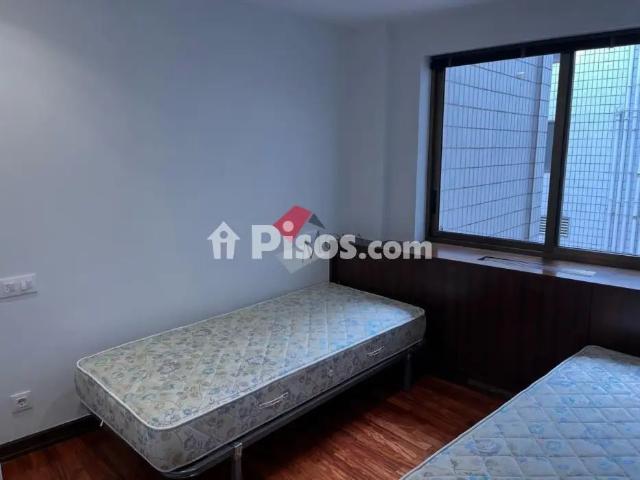 Apartamento en alquiler en Calle de Policarpo Sanz