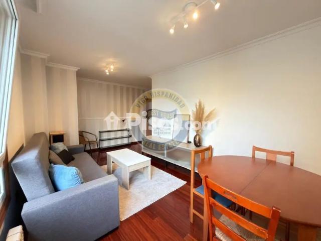 Apartamento en alquiler en Calle de Rosalía de Castro